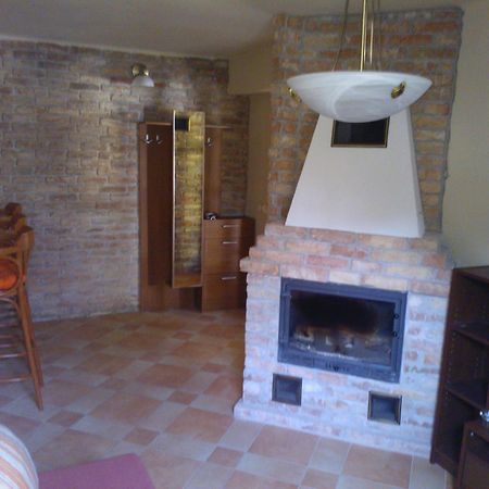 Mediterran Apartmanhaz Szántód חדר תמונה