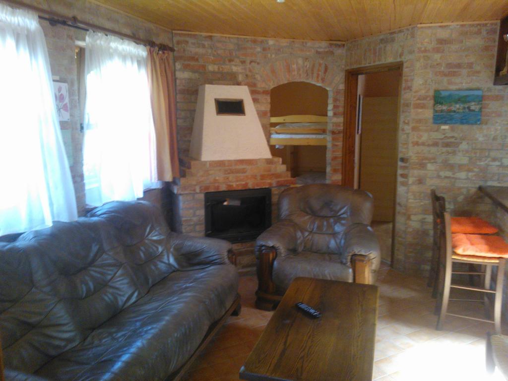 Mediterran Apartmanhaz Szántód מראה חיצוני תמונה
