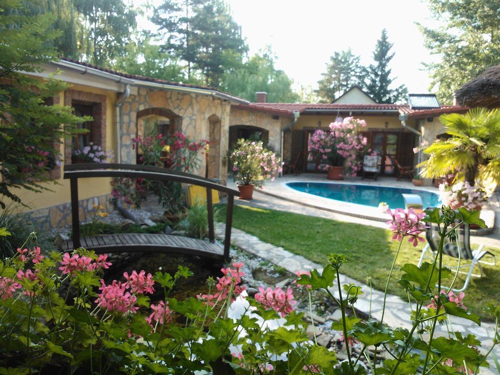 Mediterran Apartmanhaz Szántód מראה חיצוני תמונה